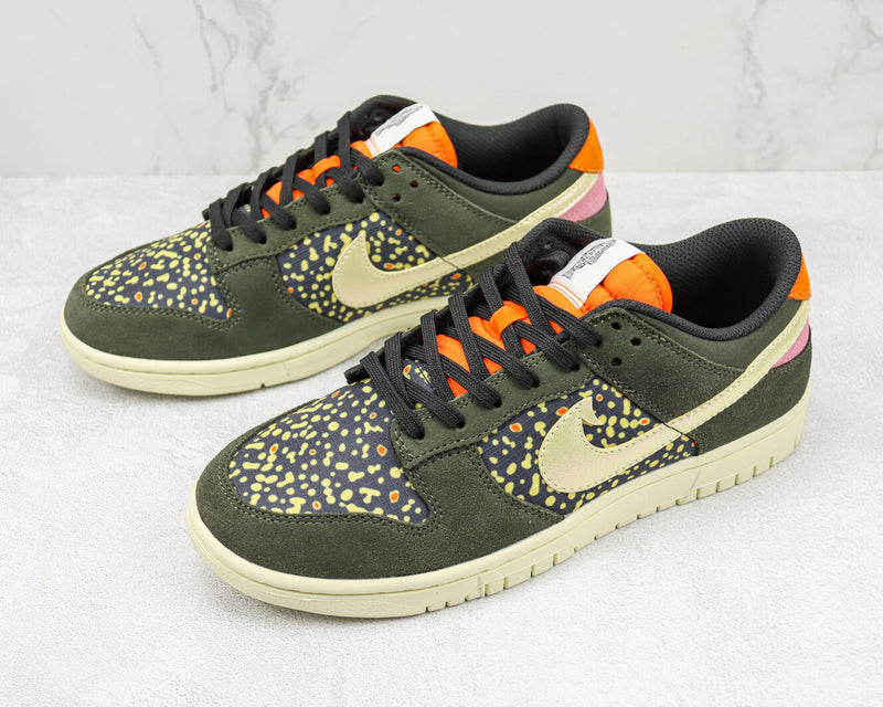 Nike SB Dunk Low "Rainbow Trout"