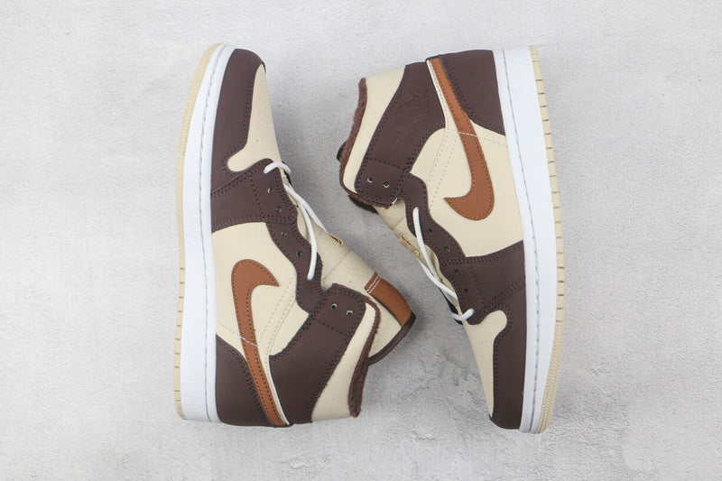 Air Jordan 1 Mid "Brown Fleece"