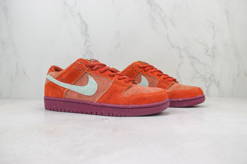 Nike SB Dunk Low "Pro Mystic Red and Rosewood"