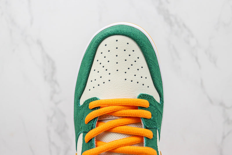 Nike SB Dunk Low "Legion Pine Kumquat"