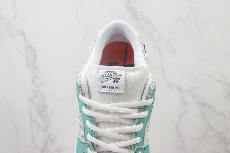 April Skateboards x Nike SB Dunk Low "Turbo Green"