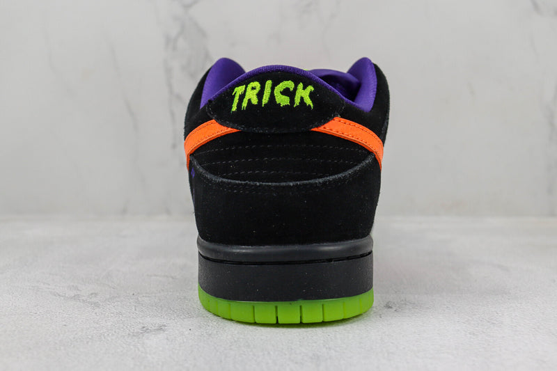 Nike SB Dunk Low "Night of Mischief Halloween"