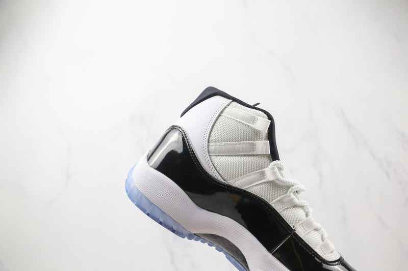 Air Jordan 11 "Concord"