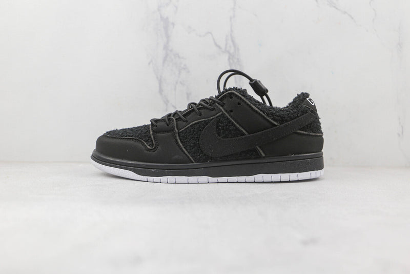 Gnarhunters x Nike SB Dunk Low