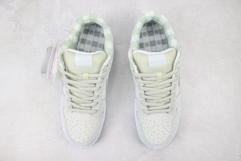 Concepts x Nike SB Dunk Low "White Lobster"