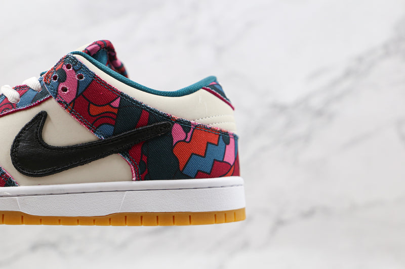 Nike SB Dunk Low "Abstract Art"