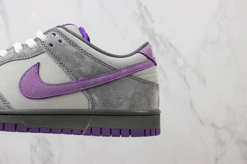 Nike SB Dunk Low "Purple Pigeon"