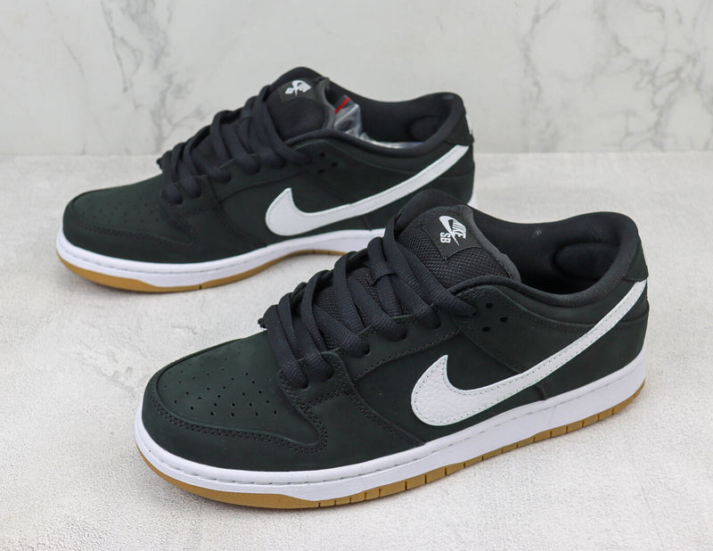 Nike SB Dunk Low "Black Gum"