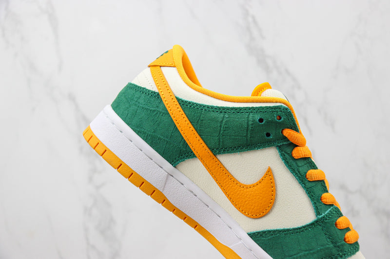 Nike SB Dunk Low "Legion Pine Kumquat"