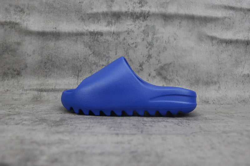 Adidas Yeezy Slide "Azure"