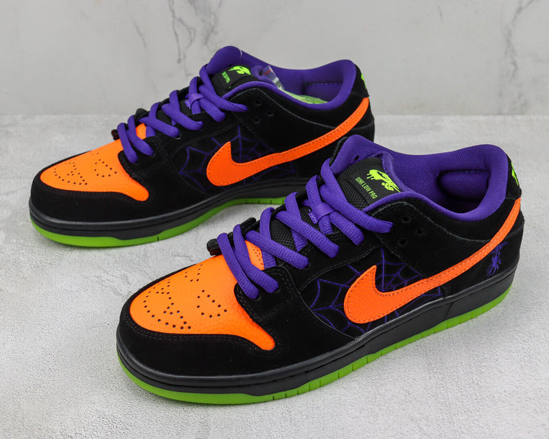 Nike SB Dunk Low "Night of Mischief Halloween"