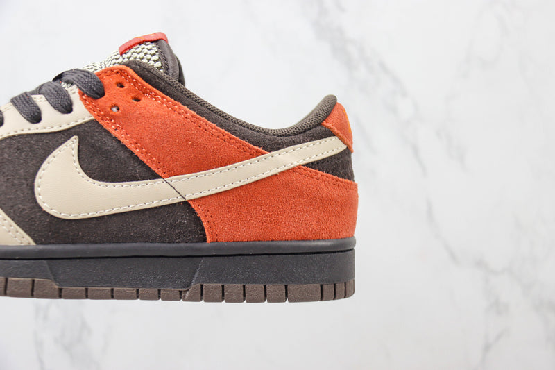 Nike SB Dunk Low "Red Panda"