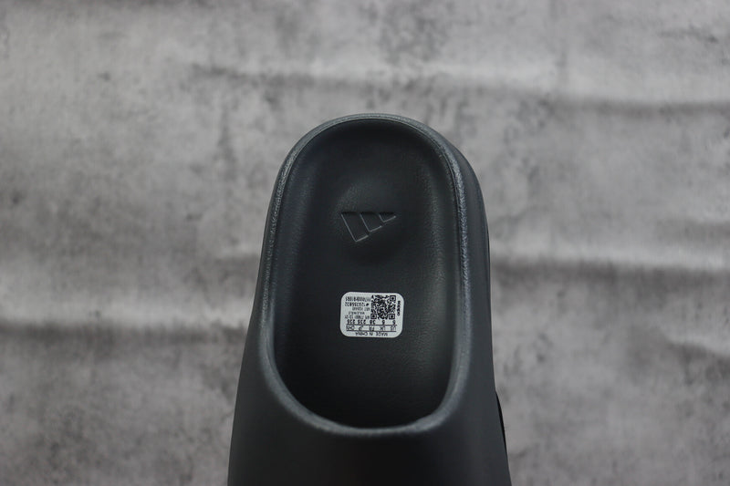 Adidas Yeezy Slide "Onyx"