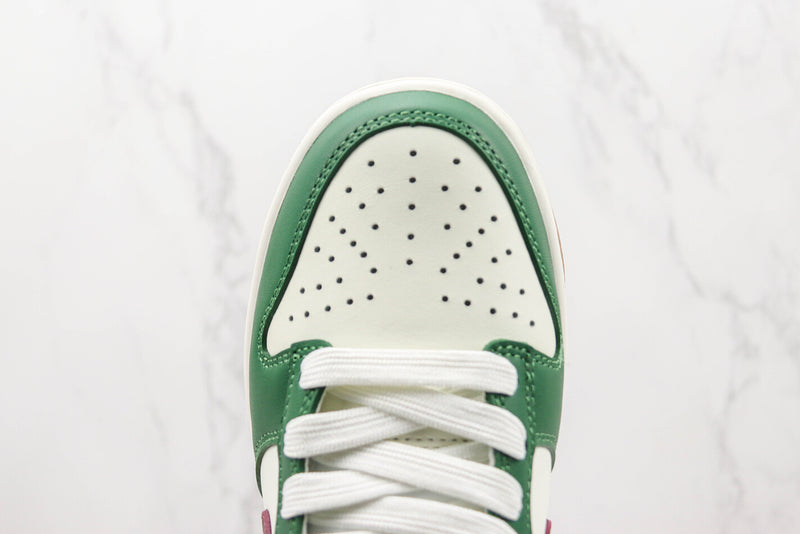 Nike SB Dunk Low "Gorge Green"