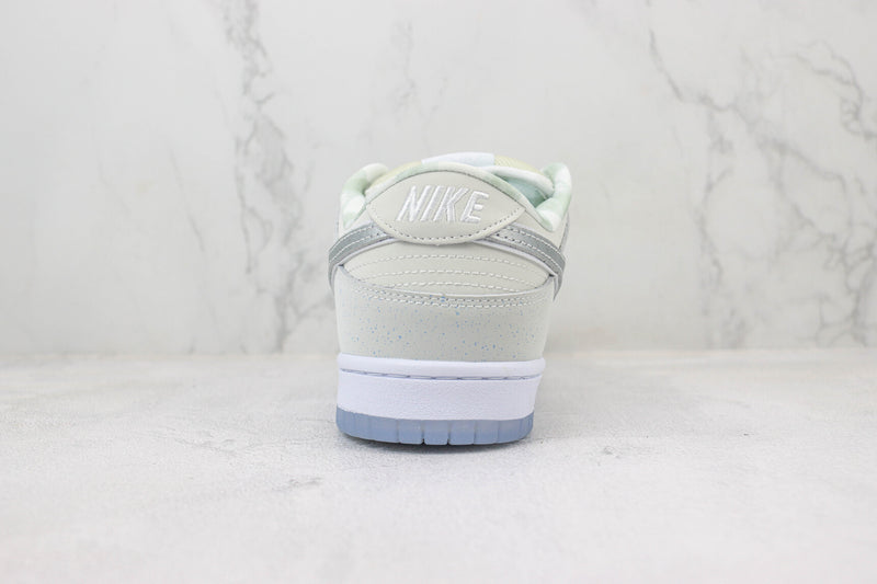 Concepts x Nike SB Dunk Low "White Lobster"