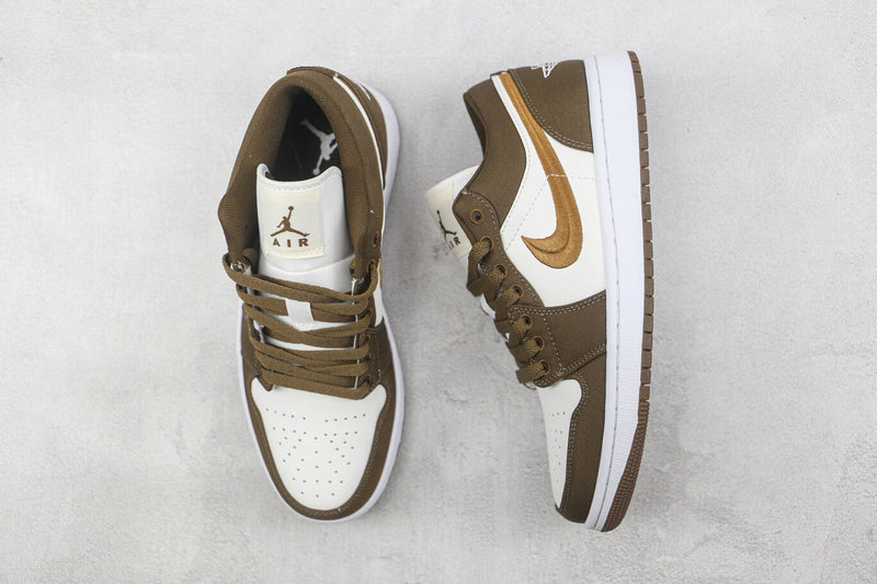 Air Jordan 1 Low "Light Olive"