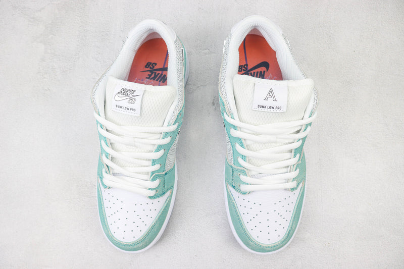 April Skateboards x Nike SB Dunk Low "Turbo Green"