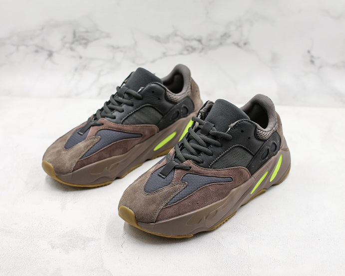 Adidas Yeezy 700 "Mauve"